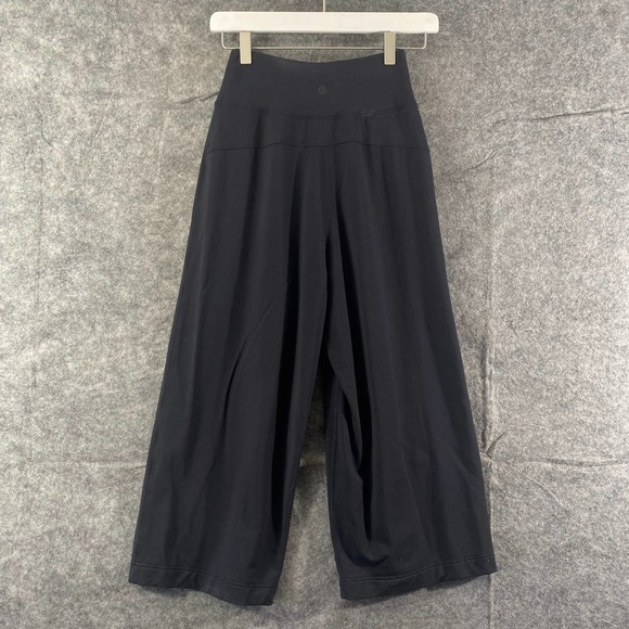 Lululemon Pants 2 Black High Rise Wide Leg Cropped Capri Athletic - Picture 3 of 9